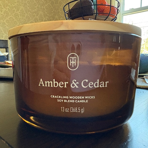 Target Threshold Amber & Cedar 3-wick Candle — NWOT - Picture 1 of 4